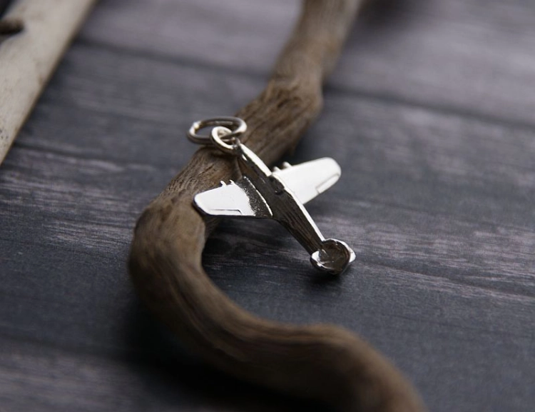 srebrny Spitfire